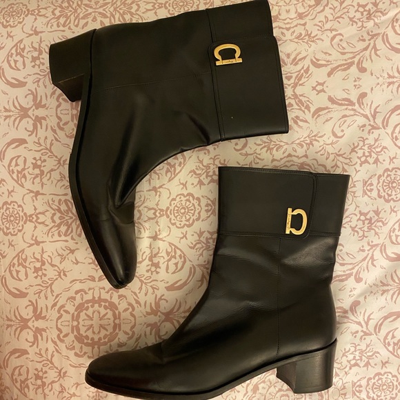 Salvatore Ferragamo Boots - Picture 1 of 7